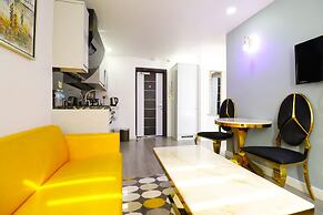 Queen Stay Apartments