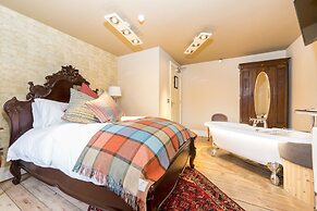 The Bull Hotel