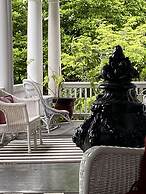 Hillcrest Mansion Inn