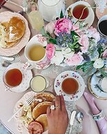Mathis House, A Victorian Bed & Breakfast and Tea Room at 600 Main