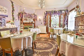Mathis House, A Victorian Bed & Breakfast and Tea Room at 600 Main