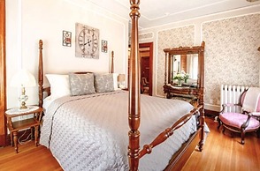 Mathis House, A Victorian Bed & Breakfast and Tea Room at 600 Main