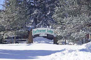 Swiftcurrent Lodge and Cottages by the River