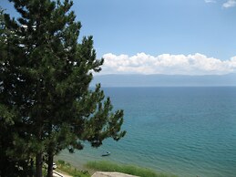 Villa Eros Apartments