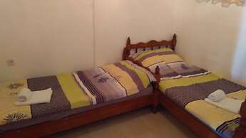 Villa Eros Apartments