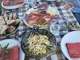 Agriturismo Podere Cortilla