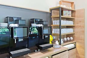 Super 8 by Wyndham Oberhausen am Centro