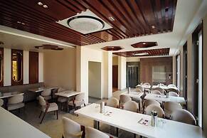 Hotel City Grand