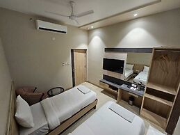 Hotel City Grand