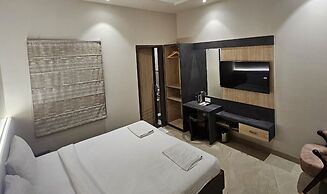 Hotel City Grand