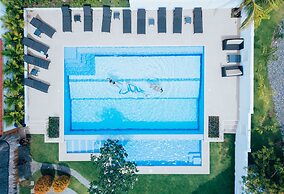 Liquid Dive Resort