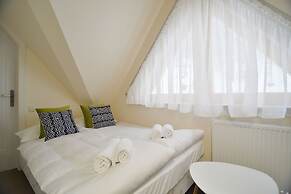 KRUPÓWKA MOUNTAIN RESORT - Widokowy hotel z basenami i wellness