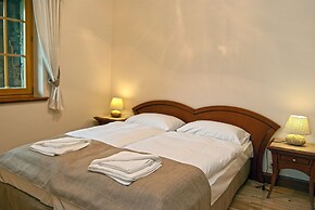 KRUPÓWKA MOUNTAIN RESORT - Widokowy hotel z basenami i wellness