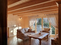 KRUPÓWKA MOUNTAIN RESORT - Widokowy hotel z basenami i wellness