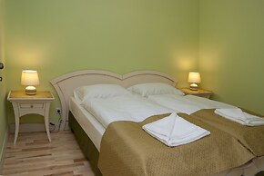 KRUPÓWKA MOUNTAIN RESORT - Widokowy hotel z basenami i wellness