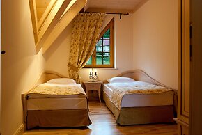 KRUPÓWKA MOUNTAIN RESORT - Widokowy hotel z basenami i wellness