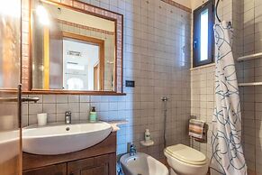 Emma's Villa facing the sea with swimming pool