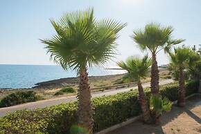 Trilocale Isola di Pazze PT fronte mare