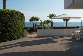 Trilocale Isola di Pazze PT fronte mare