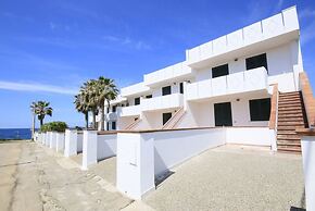 Trilocale Isola di Pazze PT fronte mare