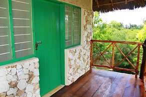 Demani Lodge
