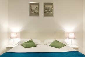 Aeterna Suites Collection