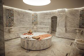 Grand Blue FAFA Resort & Spa