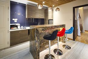 Winsuites Sai Gon Hotel