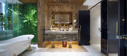 Winsuites Sai Gon Hotel