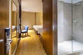 Winsuites Sai Gon Hotel