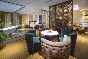 Winsuites Sai Gon Hotel