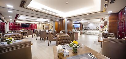 Winsuites Sai Gon Hotel