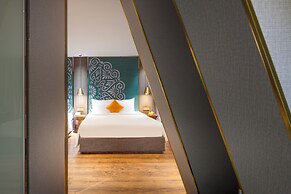 Winsuites Sai Gon Hotel