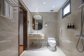 Winsuites Sai Gon Hotel