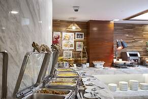 Winsuites Sai Gon Hotel