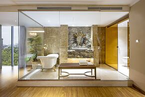 Winsuites Sai Gon Hotel