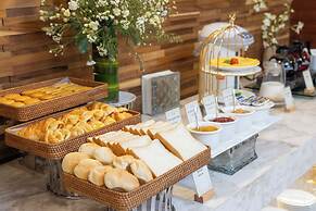 Winsuites Sai Gon Hotel