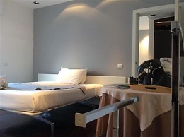 15.92 hotel