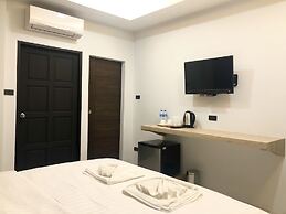 Tall Tree Kata Phuket - Hostel