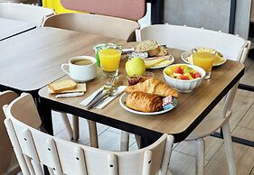 B&B HOTEL CERGY Saint-Christophe