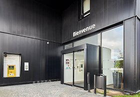 B&B HOTEL CERGY Saint-Christophe