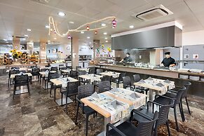 Playaolid Suites & Apartments