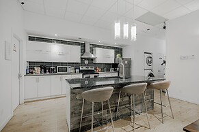 HoMa HomeStay Hotel by Olympic Stadium Montreal (Auberge/Hostel)