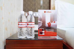 RedDoorz Plus @ Winter Benitez