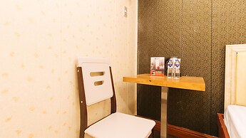 RedDoorz Plus @ Winter Benitez