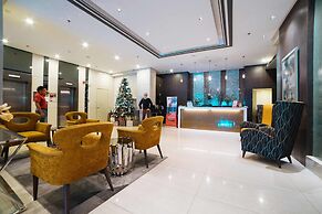 RedDoorz Premium @ West Avenue Quezon City