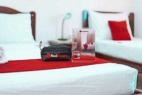 RedDoorz Plus @ Poblacion District Davao