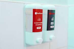 RedDoorz Plus @ Poblacion District Davao