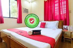 RedDoorz Plus @ Poblacion District Davao