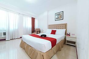 RedDoorz Plus @ Poblacion District Davao
